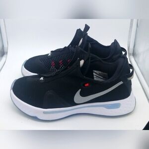 Nike paul george 4 basketball sneakers Mens Size 10 Great Shoe